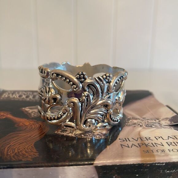 Godinger Silver Plated Napkin Rings - Picture 4 of 6